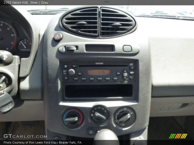 Silver / Gray 2003 Saturn VUE