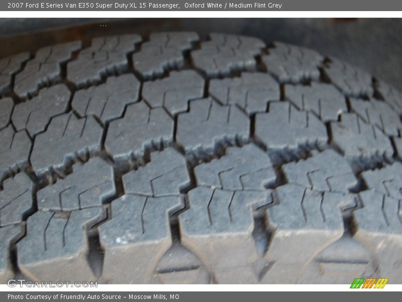 Oxford White / Medium Flint Grey 2007 Ford E Series Van E350 Super Duty XL 15 Passenger