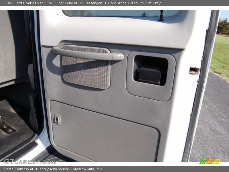 Oxford White / Medium Flint Grey 2007 Ford E Series Van E350 Super Duty XL 15 Passenger