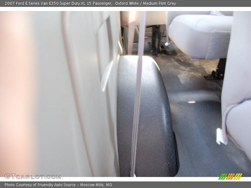 Oxford White / Medium Flint Grey 2007 Ford E Series Van E350 Super Duty XL 15 Passenger