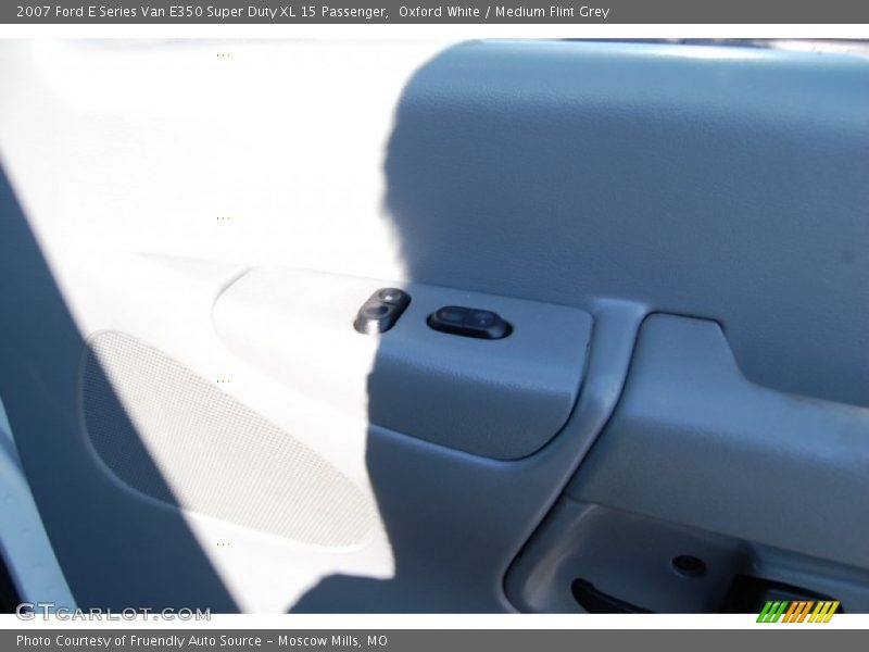 Oxford White / Medium Flint Grey 2007 Ford E Series Van E350 Super Duty XL 15 Passenger