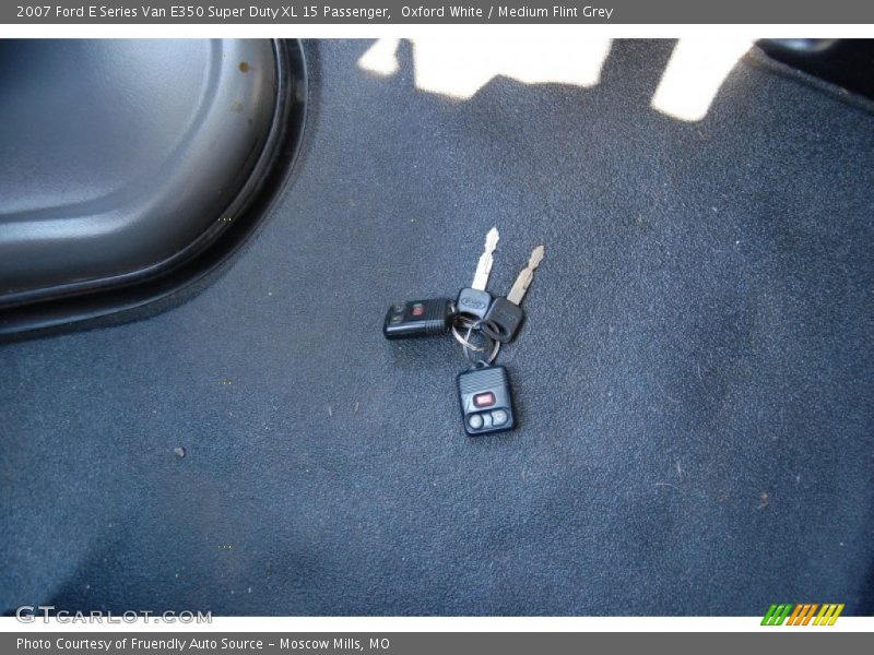 Oxford White / Medium Flint Grey 2007 Ford E Series Van E350 Super Duty XL 15 Passenger