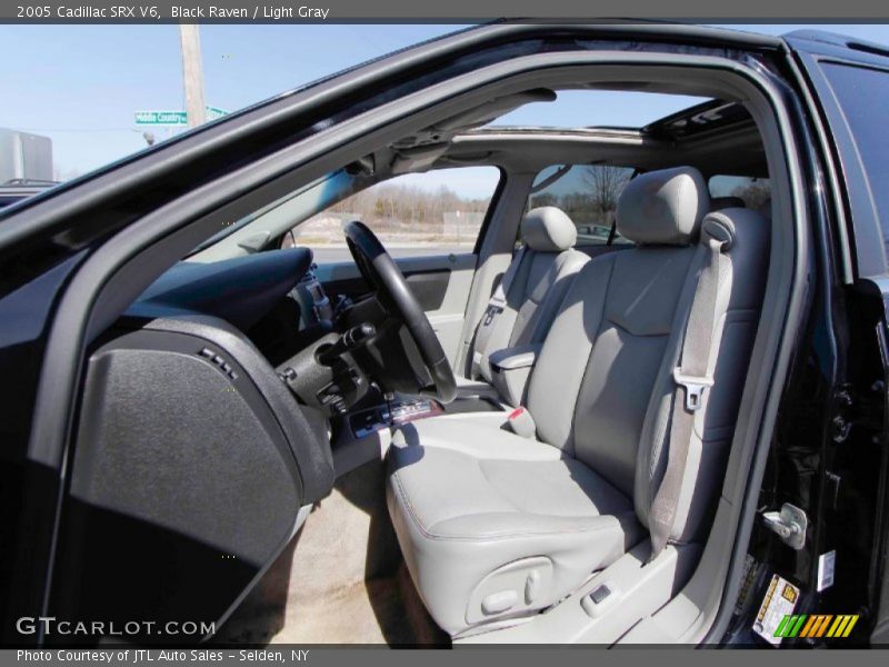  2005 SRX V6 Light Gray Interior