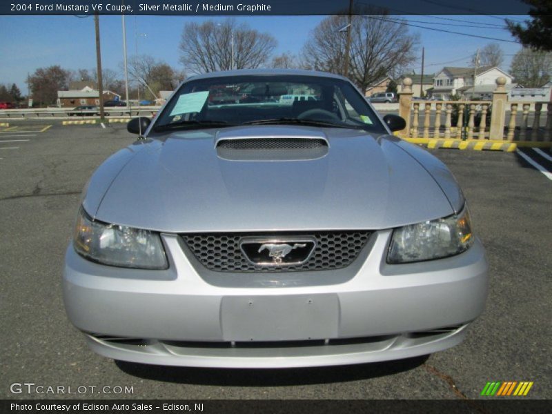 Silver Metallic / Medium Graphite 2004 Ford Mustang V6 Coupe