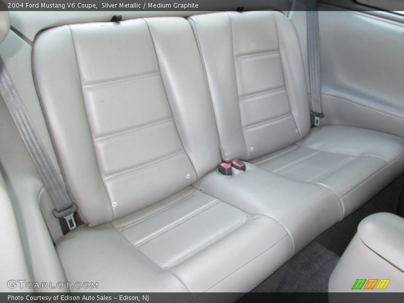 Silver Metallic / Medium Graphite 2004 Ford Mustang V6 Coupe