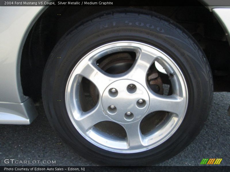 Silver Metallic / Medium Graphite 2004 Ford Mustang V6 Coupe