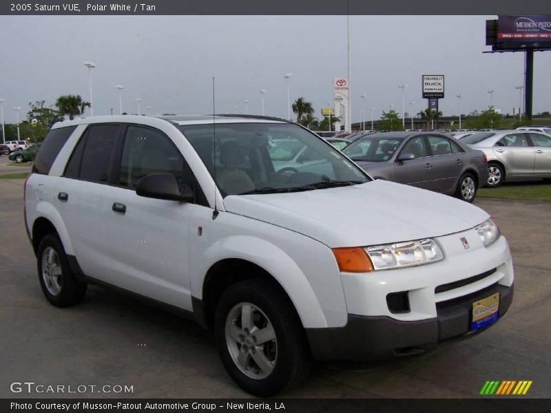 Polar White / Tan 2005 Saturn VUE