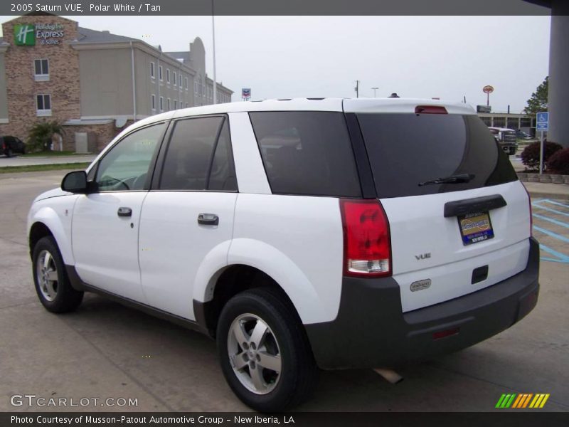 Polar White / Tan 2005 Saturn VUE