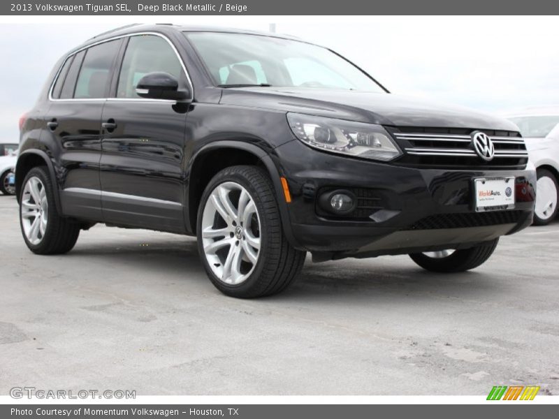 Deep Black Metallic / Beige 2013 Volkswagen Tiguan SEL