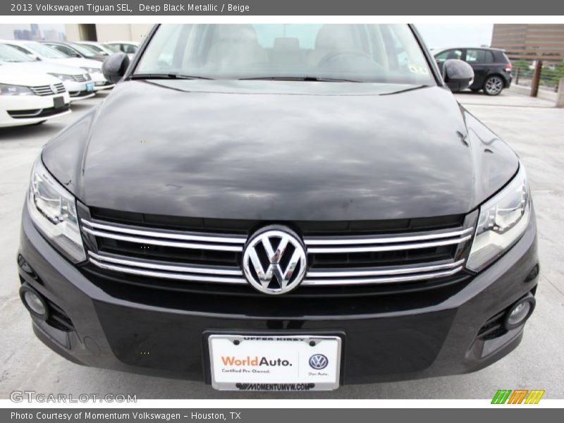 Deep Black Metallic / Beige 2013 Volkswagen Tiguan SEL