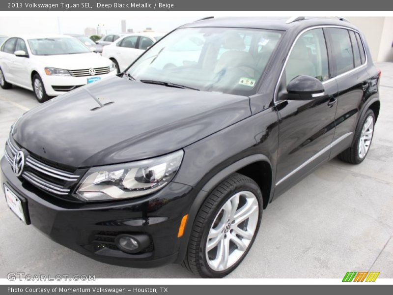 Deep Black Metallic / Beige 2013 Volkswagen Tiguan SEL