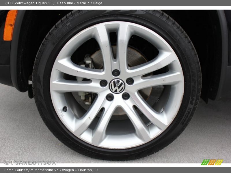 Deep Black Metallic / Beige 2013 Volkswagen Tiguan SEL
