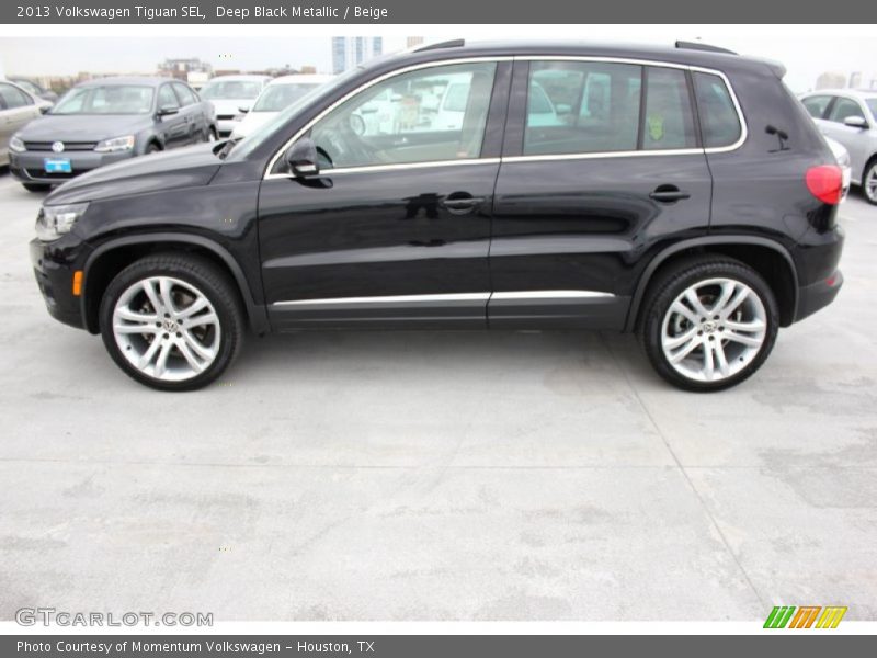 Deep Black Metallic / Beige 2013 Volkswagen Tiguan SEL