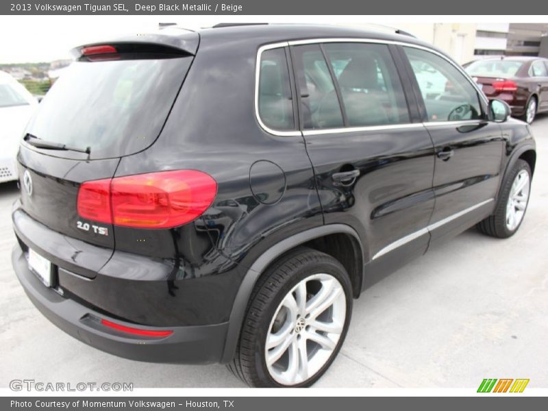 Deep Black Metallic / Beige 2013 Volkswagen Tiguan SEL