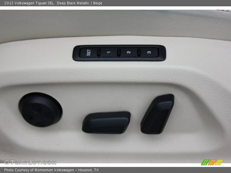 Deep Black Metallic / Beige 2013 Volkswagen Tiguan SEL