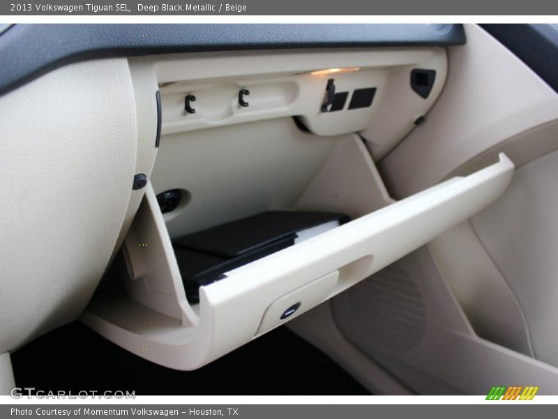 Deep Black Metallic / Beige 2013 Volkswagen Tiguan SEL