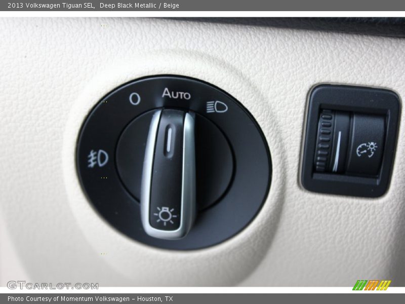 Deep Black Metallic / Beige 2013 Volkswagen Tiguan SEL