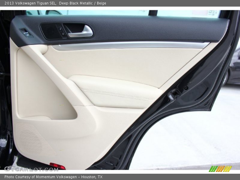 Deep Black Metallic / Beige 2013 Volkswagen Tiguan SEL
