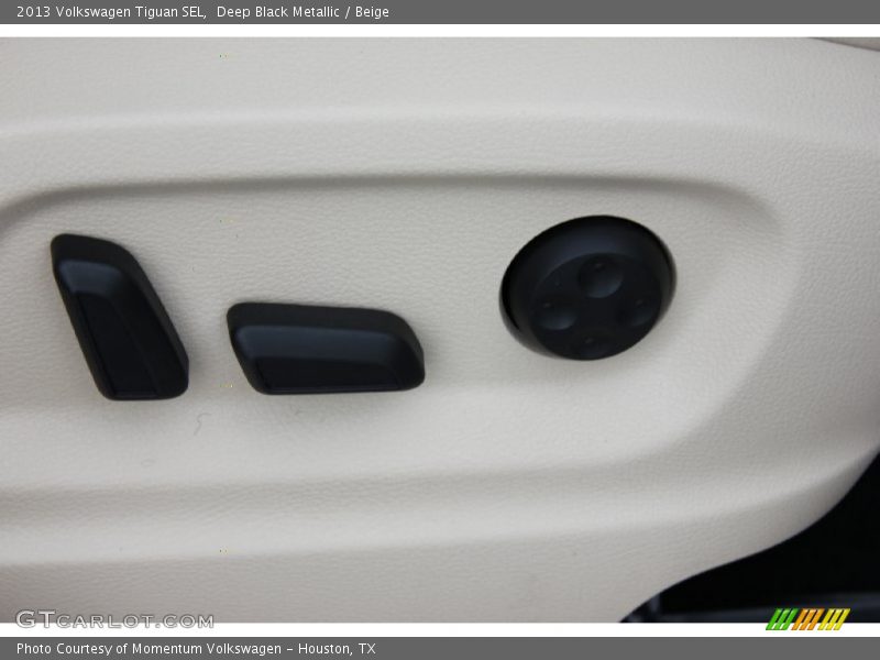 Deep Black Metallic / Beige 2013 Volkswagen Tiguan SEL