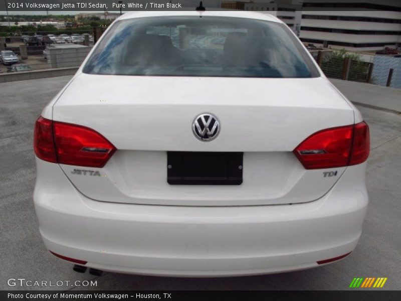 Pure White / Titan Black 2014 Volkswagen Jetta TDI Sedan