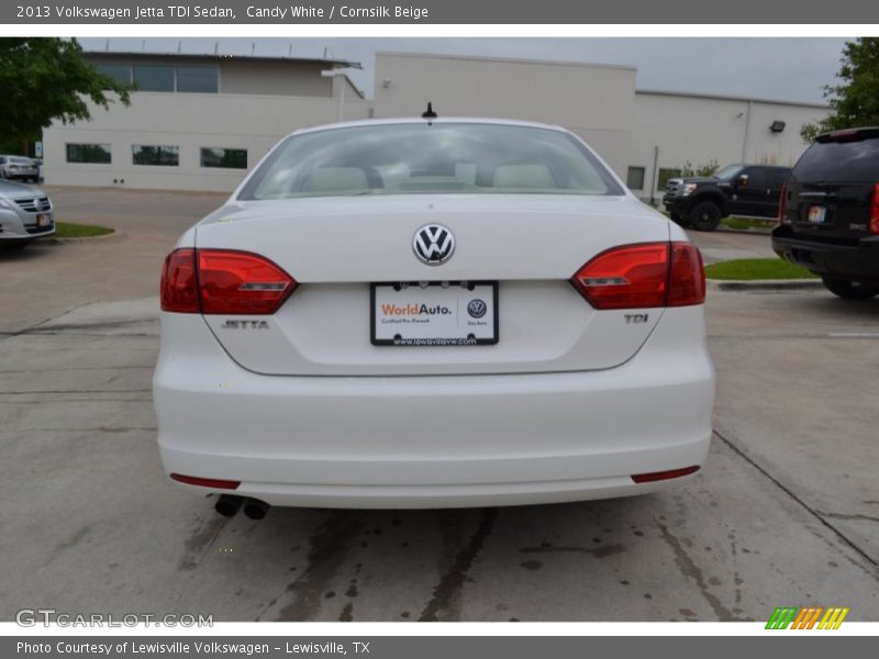Candy White / Cornsilk Beige 2013 Volkswagen Jetta TDI Sedan