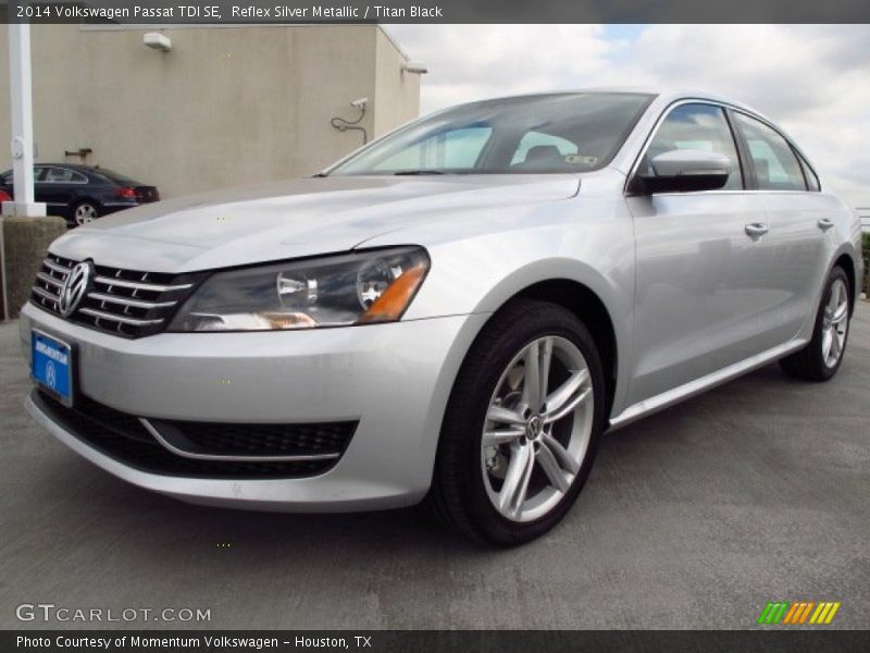 Reflex Silver Metallic / Titan Black 2014 Volkswagen Passat TDI SE