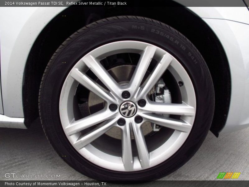 Reflex Silver Metallic / Titan Black 2014 Volkswagen Passat TDI SE