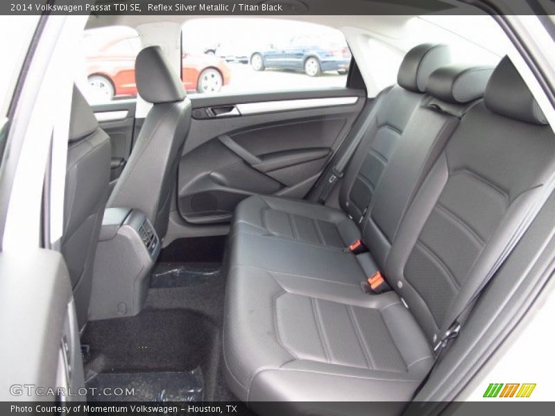 Reflex Silver Metallic / Titan Black 2014 Volkswagen Passat TDI SE