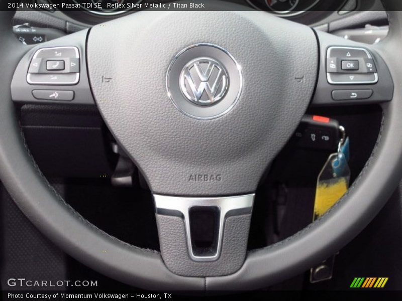 Reflex Silver Metallic / Titan Black 2014 Volkswagen Passat TDI SE