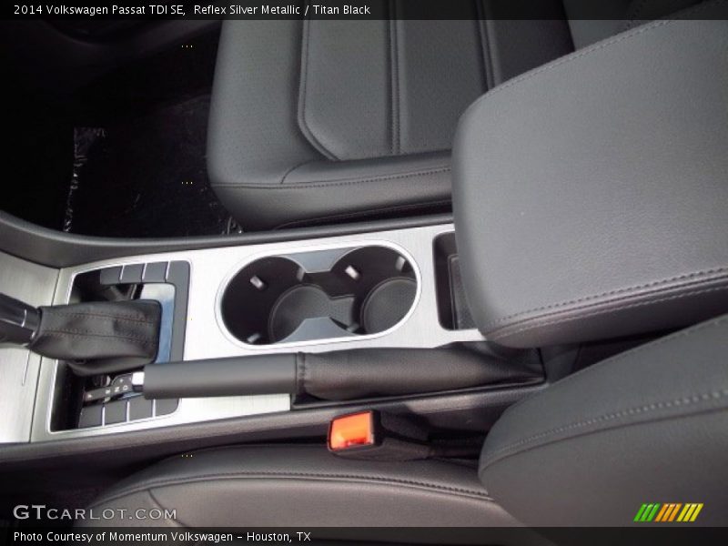 Reflex Silver Metallic / Titan Black 2014 Volkswagen Passat TDI SE