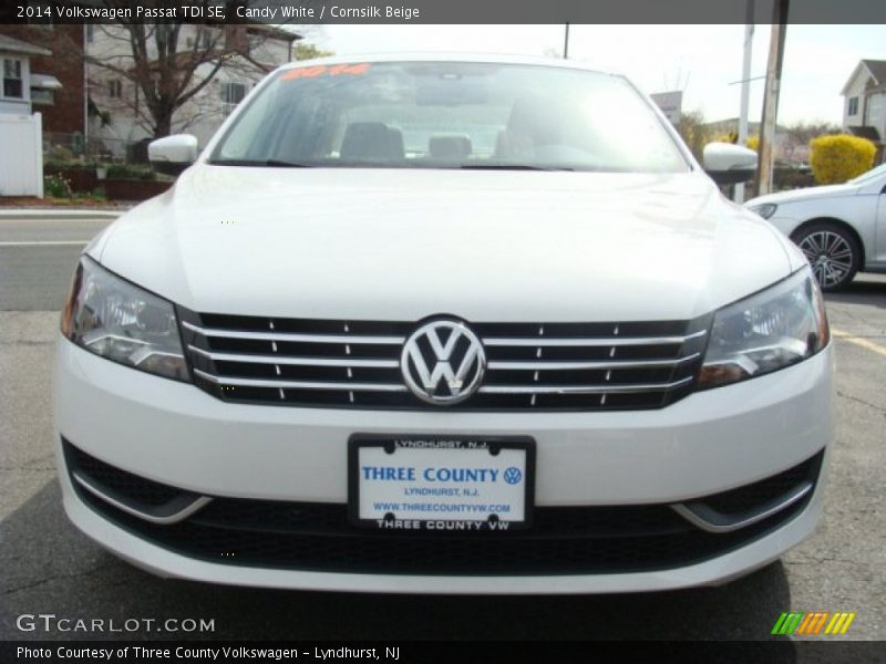 Candy White / Cornsilk Beige 2014 Volkswagen Passat TDI SE