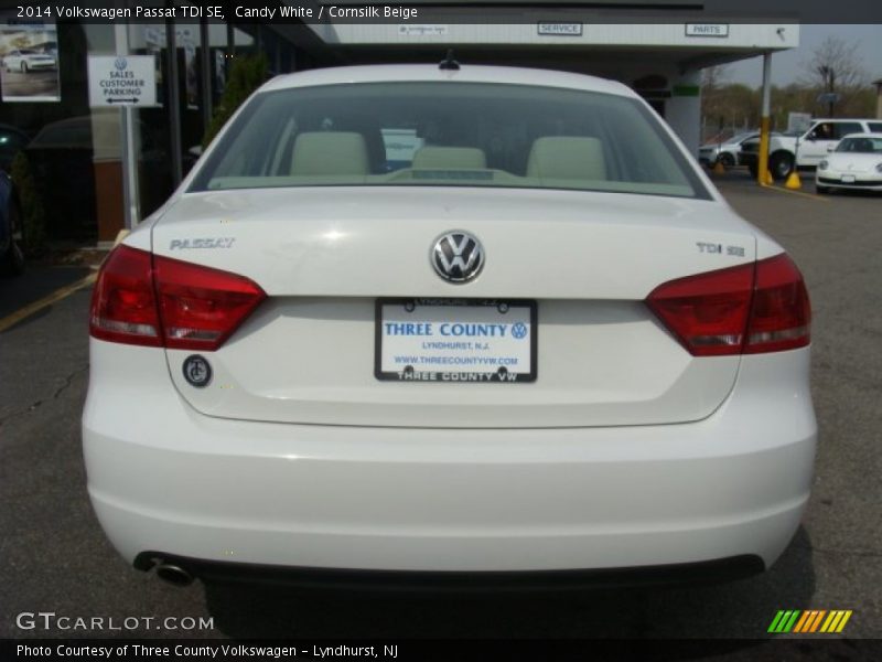 Candy White / Cornsilk Beige 2014 Volkswagen Passat TDI SE