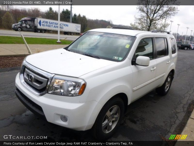 Front 3/4 View of 2010 Pilot EX 4WD