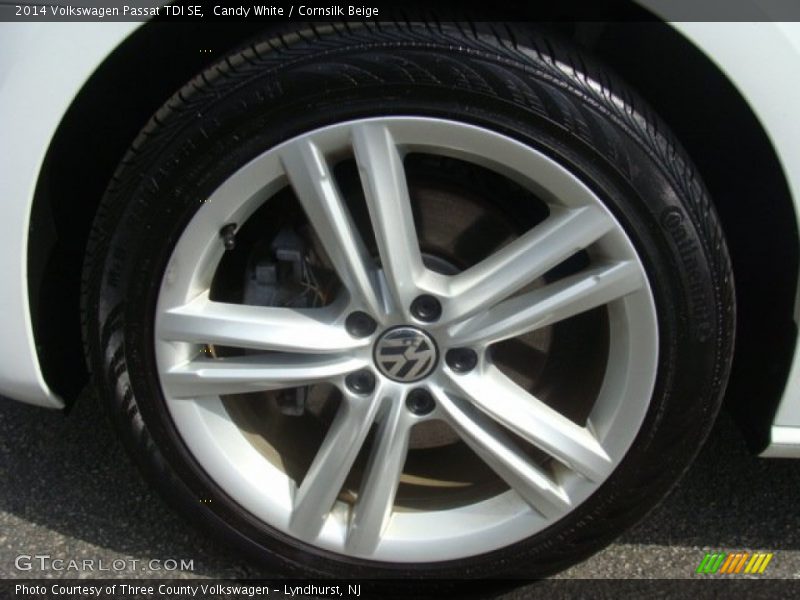 Candy White / Cornsilk Beige 2014 Volkswagen Passat TDI SE