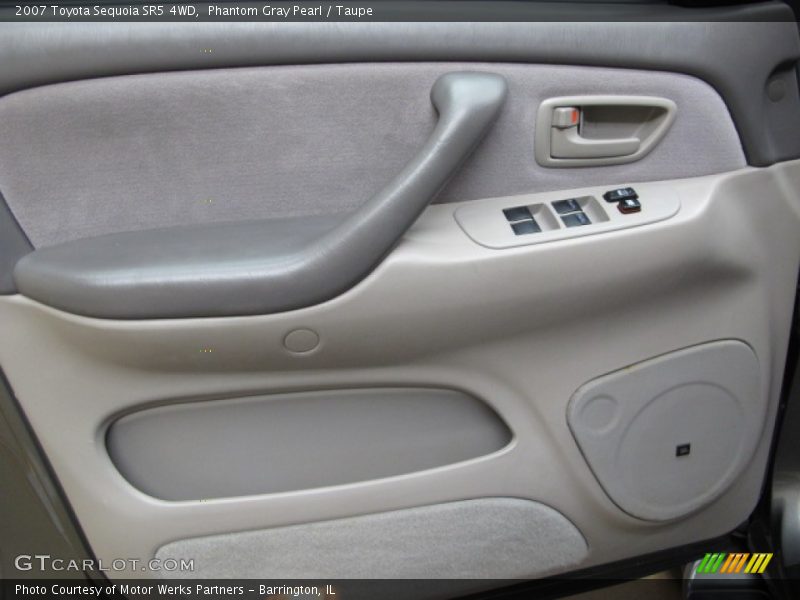 Phantom Gray Pearl / Taupe 2007 Toyota Sequoia SR5 4WD