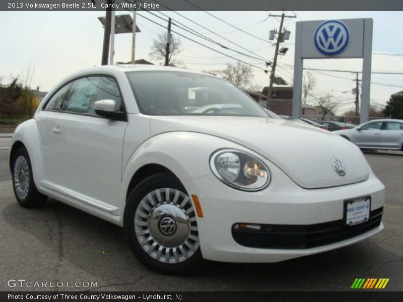 Candy White / Beige 2013 Volkswagen Beetle 2.5L