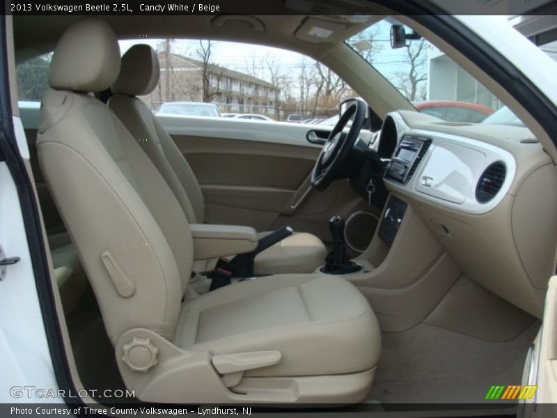 Candy White / Beige 2013 Volkswagen Beetle 2.5L