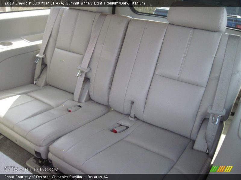 Summit White / Light Titanium/Dark Titanium 2013 Chevrolet Suburban LT 4x4
