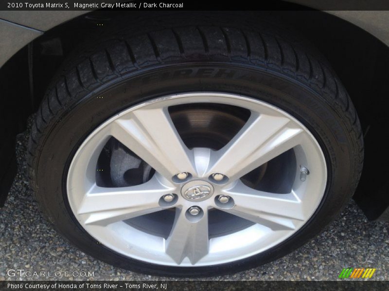 Magnetic Gray Metallic / Dark Charcoal 2010 Toyota Matrix S