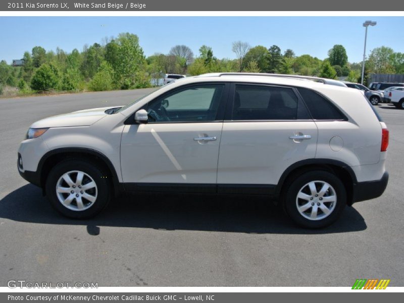 White Sand Beige / Beige 2011 Kia Sorento LX