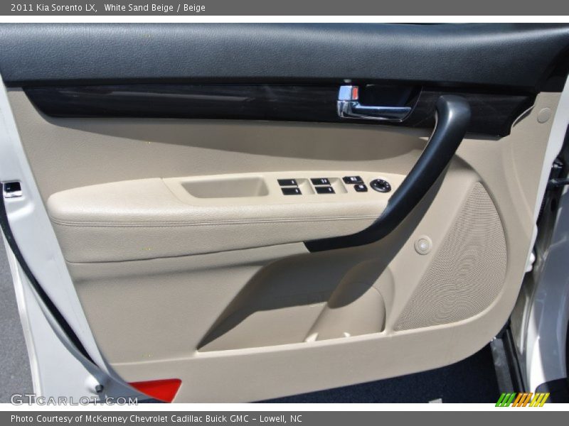 White Sand Beige / Beige 2011 Kia Sorento LX