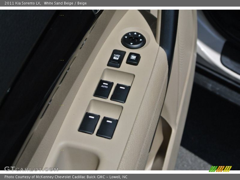 White Sand Beige / Beige 2011 Kia Sorento LX