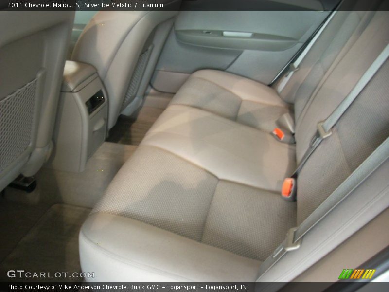 Silver Ice Metallic / Titanium 2011 Chevrolet Malibu LS