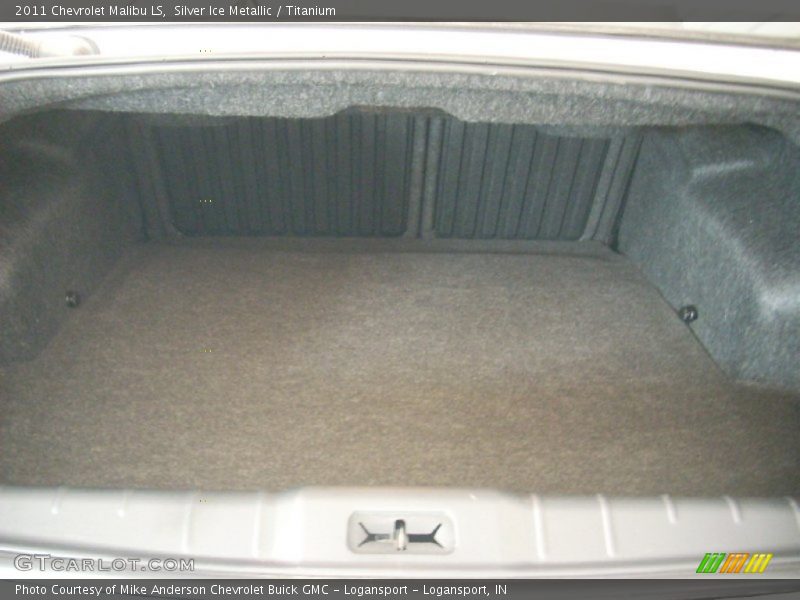 Silver Ice Metallic / Titanium 2011 Chevrolet Malibu LS