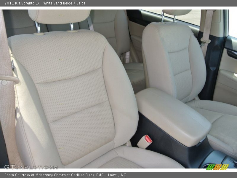 White Sand Beige / Beige 2011 Kia Sorento LX