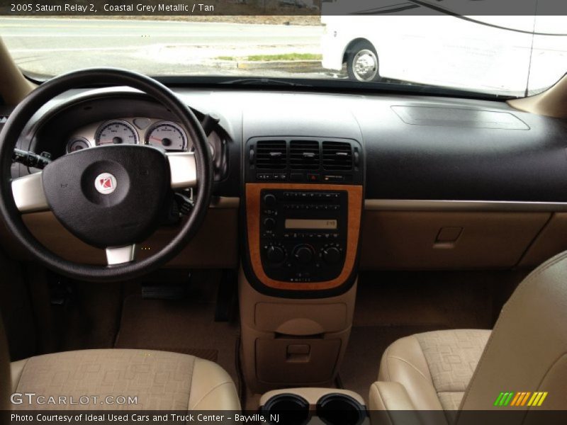 Coastal Grey Metallic / Tan 2005 Saturn Relay 2