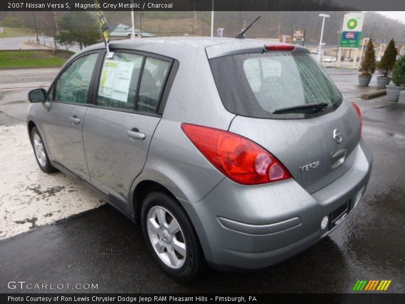 Magnetic Grey Metallic / Charcoal 2007 Nissan Versa S