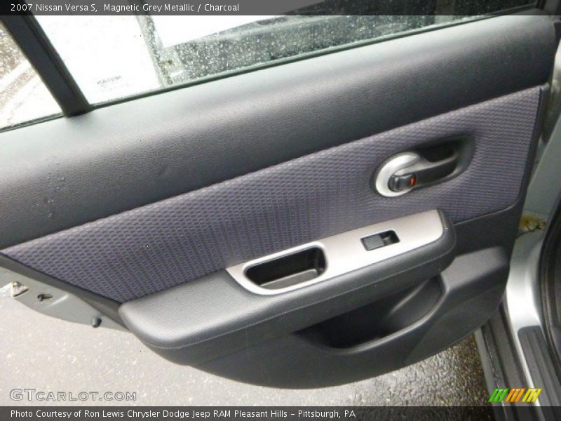 Magnetic Grey Metallic / Charcoal 2007 Nissan Versa S