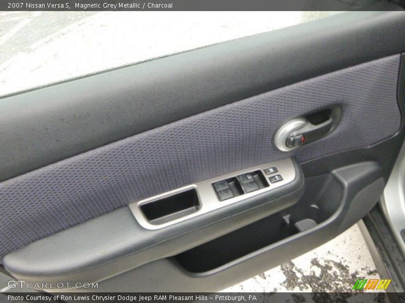 Magnetic Grey Metallic / Charcoal 2007 Nissan Versa S