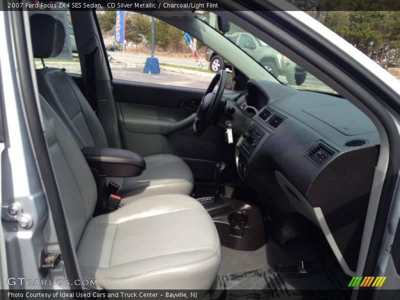 CD Silver Metallic / Charcoal/Light Flint 2007 Ford Focus ZX4 SES Sedan
